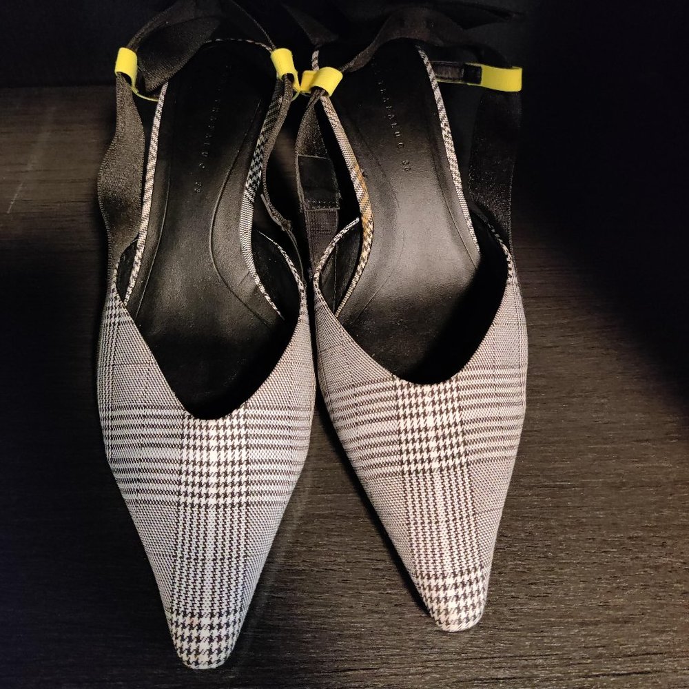 ZARA PLAID FABRIC POINTED SLINGBACK PUMPS SHOES. KITTEN HEELS. US 7.5 (38)